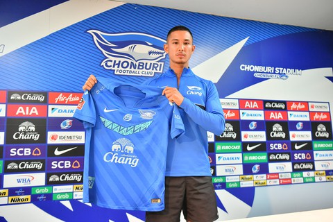 Thai League 1 cứu cầu thủ giàu nhất thế giới - Ảnh 1. Thai League 1 cứu cầu thủ giàu nhất thế giới - Ảnh 1.