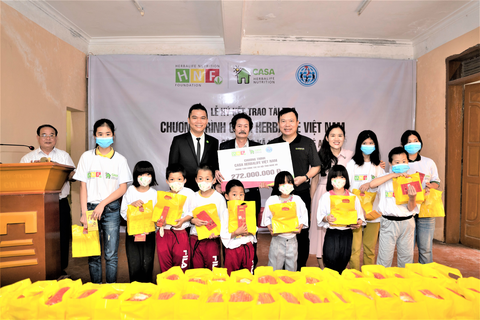 Herbalife Việt Nam hỗ trợ dinh dưỡng cho 1.000 trẻ em có hoàn cảnh khó khăn - Ảnh 1. Herbalife Việt Nam hỗ trợ dinh dưỡng cho 1.000 trẻ em có hoàn cảnh khó khăn - Ảnh 1.