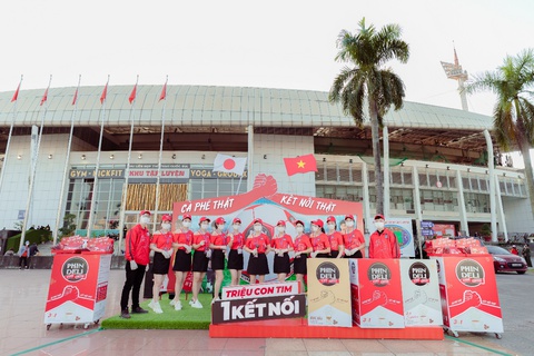 PhinDeli là đối tác tài trợ chính thức tại vòng loại thứ 3 World Cup 2022 - Ảnh 1. PhinDeli là đối tác tài trợ chính thức tại vòng loại thứ 3 World Cup 2022 - Ảnh 1.
