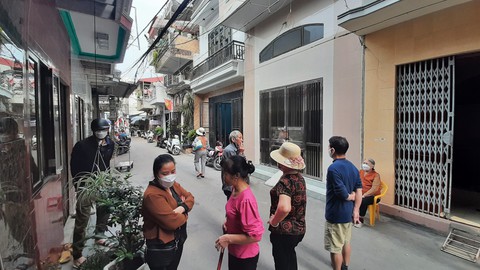 Mâu thuẫn gia đình, sáng sớm cha vác búa đánh con nguy kịch - Ảnh 1. Mâu thuẫn gia đình, sáng sớm cha vác búa đánh con nguy kịch - Ảnh 1.