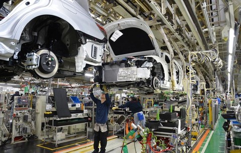 Các nhà máy Toyota ở Nhật hoạt động lại sau 1 ngày tạm dừng - Ảnh 1. Các nhà máy Toyota ở Nhật hoạt động lại sau 1 ngày tạm dừng - Ảnh 1.