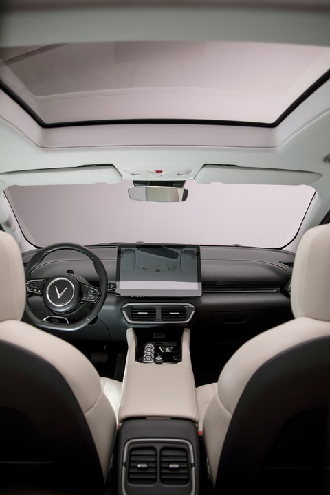 VinFast và Pininfarina công bố chi tiết thiết kế xe điện VF 8 và VF 9 - Ảnh 2. VinFast và Pininfarina công bố chi tiết thiết kế xe điện VF 8 và VF 9 - Ảnh 2.