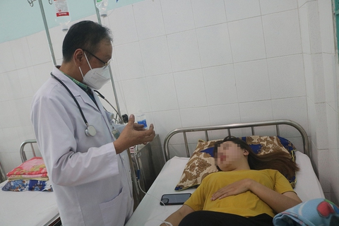 Tôi sẽ khám đến khi sức cùng lực kiệt - Ảnh 1. Tôi sẽ khám đến khi sức cùng lực kiệt - Ảnh 1.