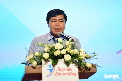Tiếp sức đến trường trao gần 200 suất học bổng cho sinh viên khó khăn - Ảnh 5. Tiếp sức đến trường trao gần 200 suất học bổng cho sinh viên khó khăn - Ảnh 5.