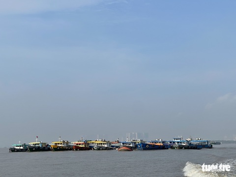 Các nhà khoa học khảo sát dọc sông Sài Gòn - Đồng Nai tìm cách phát triển du lịch đường sông - Ảnh 3. Các nhà khoa học khảo sát dọc sông Sài Gòn - Đồng Nai tìm cách phát triển du lịch đường sông - Ảnh 3.