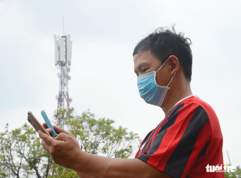 Nhiều hệ lụy, nên sớm tắt sóng 2G? - Ảnh 2. Nhiều hệ lụy, nên sớm tắt sóng 2G? - Ảnh 2.