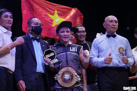 Lê Hữu Toàn giúp boxing Việt Nam có lần thứ 3 giữ đai vô địch châu Á - Ảnh 9. Lê Hữu Toàn giúp boxing Việt Nam có lần thứ 3 giữ đai vô địch châu Á - Ảnh 9.