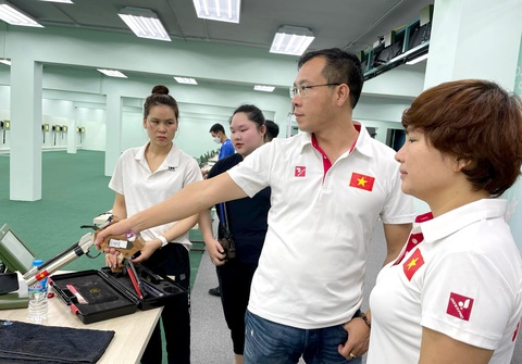Xạ thủ Việt Nam làm quen với trường bắn mới của SEA Games 31 - Ảnh 2. Xạ thủ Việt Nam làm quen với trường bắn mới của SEA Games 31 - Ảnh 2.