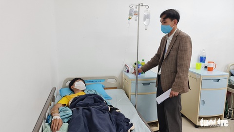 48 người ngộ độc nhập viện sau khi ăn bánh mì Liên Hoa Đà Lạt - Ảnh 2. 48 người ngộ độc nhập viện sau khi ăn bánh mì Liên Hoa Đà Lạt - Ảnh 2.