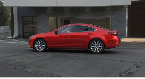 Mazda6 giảm giá sâu tại đại lý, chỉ còn từ 744 triệu đồng, cố bám đuổi Toyota Camry - Ảnh 4. Mazda6 giảm giá sâu tại đại lý, chỉ còn từ 744 triệu đồng, cố bám đuổi Toyota Camry - Ảnh 4.