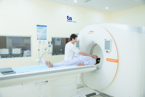 Tiêm Evusheld ngừa COVID-19 tại Việt Nam - Ảnh 2. Tiêm Evusheld ngừa COVID-19 tại Việt Nam - Ảnh 2.