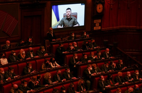 Tổng thống Zelensky cảnh báo nạn đói ở các nước vì Nga tấn công Ukraine - Ảnh 1. Tổng thống Zelensky cảnh báo nạn đói ở các nước vì Nga tấn công Ukraine - Ảnh 1.