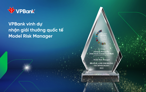 VPBank nhận giải thưởng quốc tế quản trị rủi về phòng, chống rửa tiền - Ảnh 1. VPBank nhận giải thưởng quốc tế quản trị rủi về phòng, chống rửa tiền - Ảnh 1.