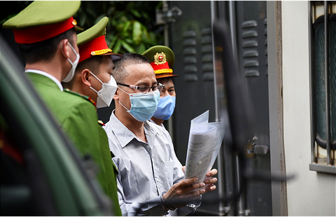 Lê Dũng Vova lãnh 5 năm tù vì tuyên truyền chống phá Nhà nước - Ảnh 1. Lê Dũng Vova lãnh 5 năm tù vì tuyên truyền chống phá Nhà nước - Ảnh 1.