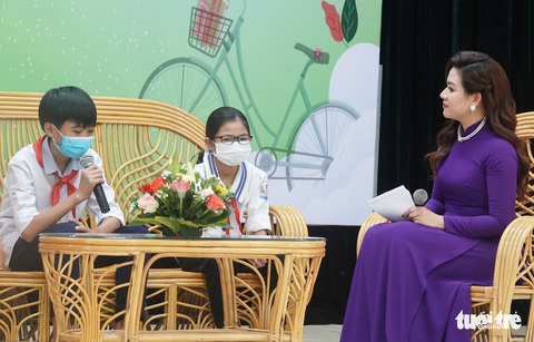 ‘Gieo mầm tri thức’ đến 250 học sinh nghèo vượt khó xứ Nghệ - Ảnh 3. ‘Gieo mầm tri thức’ đến 250 học sinh nghèo vượt khó xứ Nghệ - Ảnh 3.