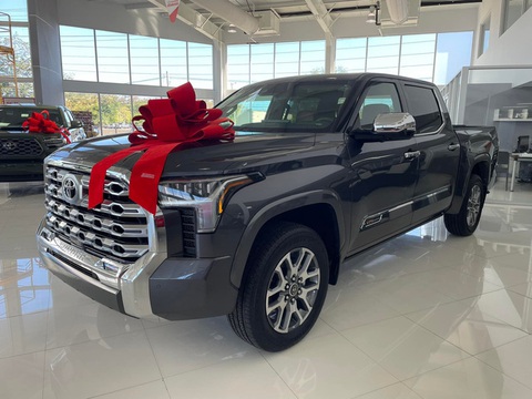 Toyota Tundra 2022 chào giá cao nhất 5,2 tỉ đồng tại Việt Nam, cạnh tranh Ford F-150 - Ảnh 1. Toyota Tundra 2022 chào giá cao nhất 5,2 tỉ đồng tại Việt Nam, cạnh tranh Ford F-150 - Ảnh 1.