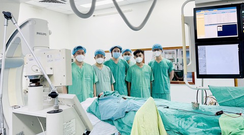 Mổ can thiệp cứu sống trẻ sơ sinh gặp dị tật hiếm gặp khi chỉ mới 22 ngày tuổi - Ảnh 1. Mổ can thiệp cứu sống trẻ sơ sinh gặp dị tật hiếm gặp khi chỉ mới 22 ngày tuổi - Ảnh 1.