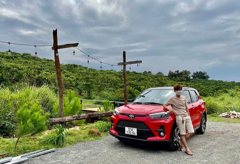 Chạy Innova, người dùng mua thêm Toyota Raize: Linh hoạt trong phố, điểm trừ chạy cao tốc - Ảnh 3. Chạy Innova, người dùng mua thêm Toyota Raize: Linh hoạt trong phố, điểm trừ chạy cao tốc - Ảnh 3.