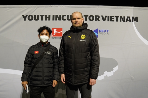 Tuyển U17 Việt Nam hòa 2-2 trước chủ nhà U16 Borussia Dortmund - Ảnh 3. Tuyển U17 Việt Nam hòa 2-2 trước chủ nhà U16 Borussia Dortmund - Ảnh 3.