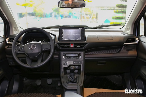 Chi tiết Toyota Avanza Premio số sàn giá 548 triệu đồng: Tăng option để thoát ế - Ảnh 8. Chi tiết Toyota Avanza Premio số sàn giá 548 triệu đồng: Tăng option để thoát ế - Ảnh 8.