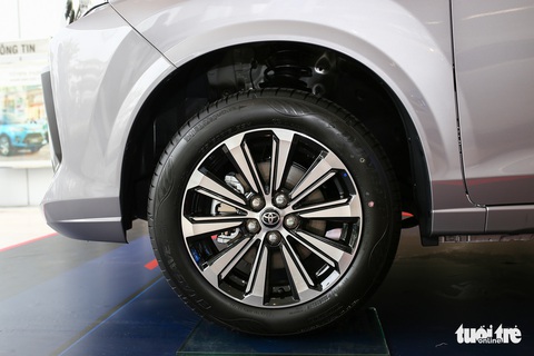 Chi tiết Toyota Avanza Premio số sàn giá 548 triệu đồng: Tăng option để thoát ế - Ảnh 6. Chi tiết Toyota Avanza Premio số sàn giá 548 triệu đồng: Tăng option để thoát ế - Ảnh 6.