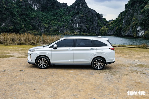 Ảnh thực tế Veloz Cross - MPV an toàn nhất của Toyota Việt Nam, thay Innova đấu Xpander - Ảnh 2. Ảnh thực tế Veloz Cross - MPV an toàn nhất của Toyota Việt Nam, thay Innova đấu Xpander - Ảnh 2.