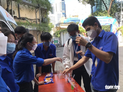 Những người bạn áo xanh và tuổi thanh xuân tươi đẹp - Ảnh 2. Những người bạn áo xanh và tuổi thanh xuân tươi đẹp - Ảnh 2.