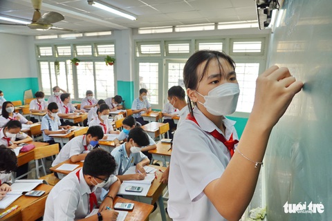 Hơn 100 tổ hợp môn học lớp 10: Học sinh chọn, nhà trường tư vấn - Ảnh 1. Hơn 100 tổ hợp môn học lớp 10: Học sinh chọn, nhà trường tư vấn - Ảnh 1.