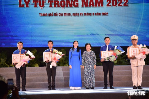 Trao Giải thưởng Hồ Hảo Hớn, khai mạc Lễ hội thanh niên TP.HCM - Ảnh 6. Trao Giải thưởng Hồ Hảo Hớn, khai mạc Lễ hội thanh niên TP.HCM - Ảnh 6.