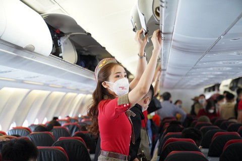 Du lịch mở cửa, hàng không Việt Nam đạt tỷ lệ bay đúng giờ cao - Ảnh 2. Du lịch mở cửa, hàng không Việt Nam đạt tỷ lệ bay đúng giờ cao - Ảnh 2.