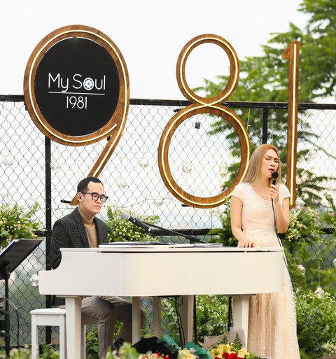 Noo Phước Thịnh phải tiếp oxy giữa đêm, Mỹ Tâm xin lỗi vì sự cố đêm nhạc My Soul 1981 - Ảnh 3. Noo Phước Thịnh phải tiếp oxy giữa đêm, Mỹ Tâm xin lỗi vì sự cố đêm nhạc My Soul 1981 - Ảnh 3.