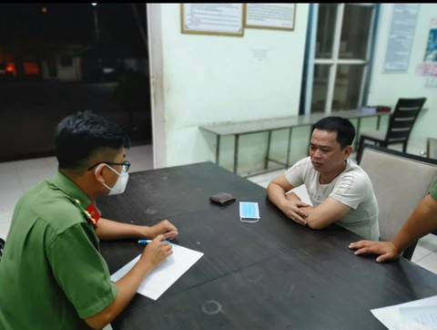 Kêu gọi fan chính nghĩa biểu tình tại khu du lịch Đại Nam, TikToker bị công an mời làm việc - Ảnh 1. Kêu gọi fan chính nghĩa biểu tình tại khu du lịch Đại Nam, TikToker bị công an mời làm việc - Ảnh 1.