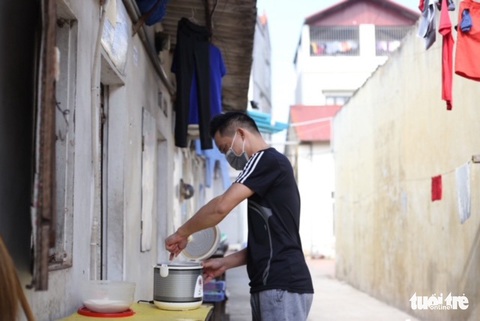 Mong chờ hỗ trợ tiền nhà trọ - Ảnh 3. Mong chờ hỗ trợ tiền nhà trọ - Ảnh 3.