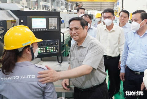 Thủ tướng: THACO tiếp tục phát triển khu công nghiệp cơ khí xứng tầm - Ảnh 3. Thủ tướng: THACO tiếp tục phát triển khu công nghiệp cơ khí xứng tầm - Ảnh 3.