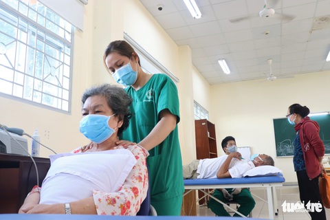 Chủ tịch Hội đột quỵ TP.HCM: Không cần tầm soát đột quỵ thường quy nếu mắc COVID-19 nhẹ - Ảnh 1. Chủ tịch Hội đột quỵ TP.HCM: Không cần tầm soát đột quỵ thường quy nếu mắc COVID-19 nhẹ - Ảnh 1.