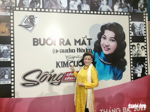 Nghệ sĩ Kim Cương sống lại những vui buồn với audio hồi ký - Ảnh 1. Nghệ sĩ Kim Cương sống lại những vui buồn với audio hồi ký - Ảnh 1.