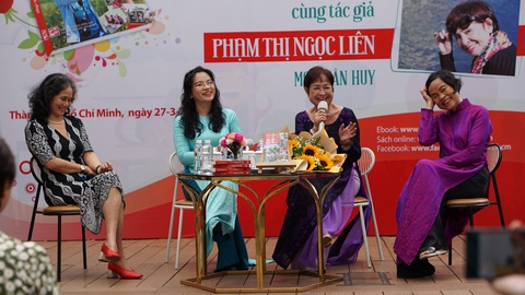 Những bà già xinh đẹp và câu chuyện ngoài 50 tuổi chưa phải là già - Ảnh 1. Những bà già xinh đẹp và câu chuyện ngoài 50 tuổi chưa phải là già - Ảnh 1.
