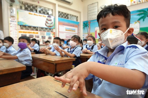 Tuần tới vắc xin cho trẻ 5 đến dưới 12 tuổi về Việt Nam, Úc tài trợ - Ảnh 1. Tuần tới vắc xin cho trẻ 5 đến dưới 12 tuổi về Việt Nam, Úc tài trợ - Ảnh 1.