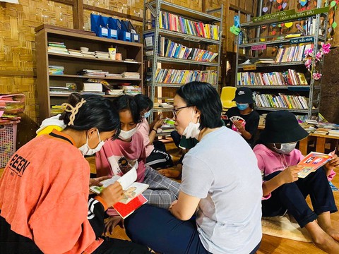 Anh kỹ sư điện tử mang thư viện về vùng sâu - Ảnh 1. Anh kỹ sư điện tử mang thư viện về vùng sâu - Ảnh 1.