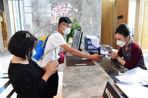 Hành trình của cô gái Mông kết hôn với chàng trai Sài Gòn lần đầu đến quê chồng - Ảnh 4. Hành trình của cô gái Mông kết hôn với chàng trai Sài Gòn lần đầu đến quê chồng - Ảnh 4.