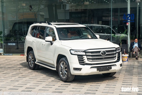 Chi tiết Toyota Land Cruiser MBS 2022 đầu tiên về Việt Nam: Nội thất đúng chất Chủ tịch - Ảnh 20. Chi tiết Toyota Land Cruiser MBS 2022 đầu tiên về Việt Nam: Nội thất đúng chất Chủ tịch - Ảnh 20.