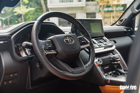 Chi tiết Toyota Land Cruiser MBS 2022 đầu tiên về Việt Nam: Nội thất đúng chất Chủ tịch - Ảnh 18. Chi tiết Toyota Land Cruiser MBS 2022 đầu tiên về Việt Nam: Nội thất đúng chất Chủ tịch - Ảnh 18.