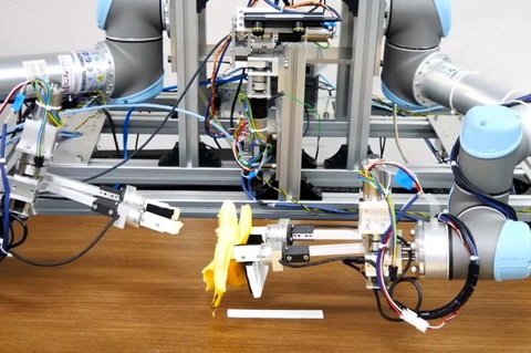 Robot đầu tiên biết... lột vỏ chuối - Ảnh 1. Robot đầu tiên biết... lột vỏ chuối - Ảnh 1.