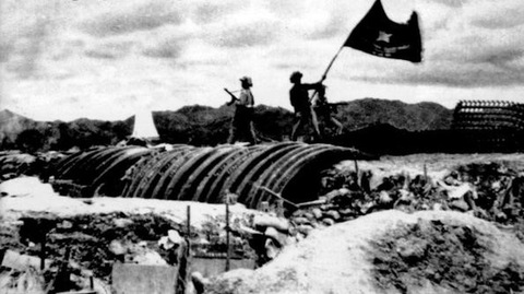Trung tướng Lê Nam Phong, vị tướng xông pha chiến trận - Ảnh 4. Trung tướng Lê Nam Phong, vị tướng xông pha chiến trận - Ảnh 4.