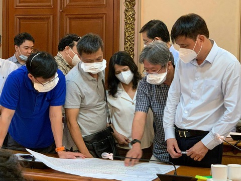 Tôi ấn tượng với phong cách làm việc tận tụy của anh Lê Hòa Bình - Ảnh 2. Tôi ấn tượng với phong cách làm việc tận tụy của anh Lê Hòa Bình - Ảnh 2.