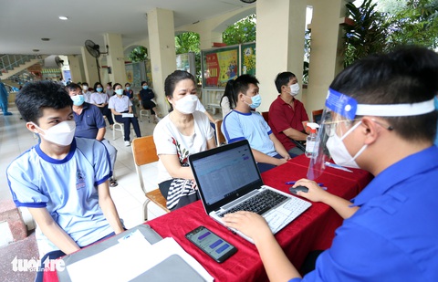 Tin sáng 3-3: Ca nhiễm, chuyển nặng, tử vong do COVID-19 tiếp tục tăng - Ảnh 4. Tin sáng 3-3: Ca nhiễm, chuyển nặng, tử vong do COVID-19 tiếp tục tăng - Ảnh 4.