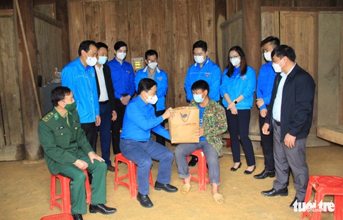 Nhà vệ sinh cho em do Tập đoàn TH tài trợ đến với trẻ em biên giới - Ảnh 3. Nhà vệ sinh cho em do Tập đoàn TH tài trợ đến với trẻ em biên giới - Ảnh 3.