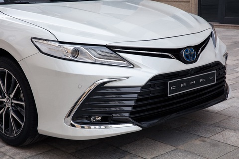 Toyota Camry 2022 vững vàng ngôi vương phân khúc sedan hạng D - Ảnh 2. Toyota Camry 2022 vững vàng ngôi vương phân khúc sedan hạng D - Ảnh 2.