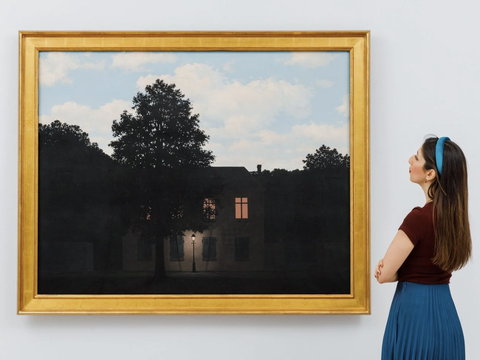 Tác phẩm siêu thực của danh họa Rene Magritte đạt mức giá cao kỷ lục với 68,9 triệu USD - Ảnh 1. Tác phẩm siêu thực của danh họa Rene Magritte đạt mức giá cao kỷ lục với 68,9 triệu USD - Ảnh 1.