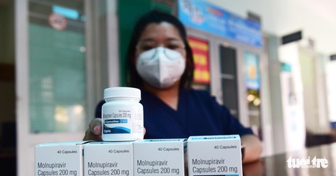 WHO khuyến nghị về việc sử dụng thuốc Molnupiravir chống COVID-19 - Ảnh 1. WHO khuyến nghị về việc sử dụng thuốc Molnupiravir chống COVID-19 - Ảnh 1.